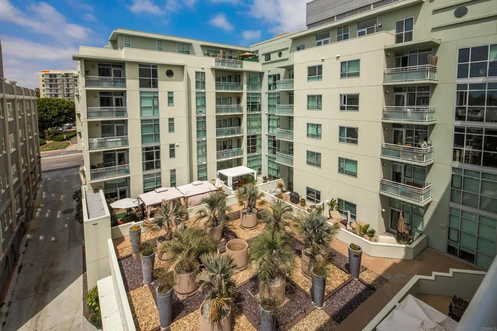 https://cdn.realtyfeed.com/cdn/127/306525254/e3bedfbe7b1a17edeef35612f8f6df75.webp