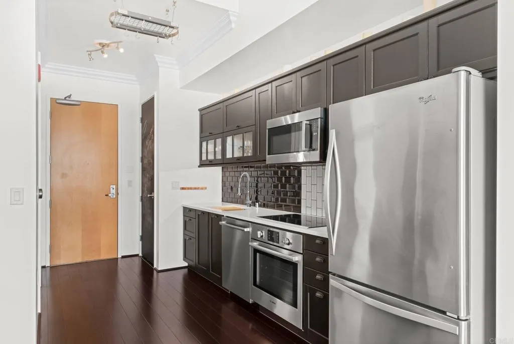 Photo #8: PTP2506434 Listing: Photo #8
