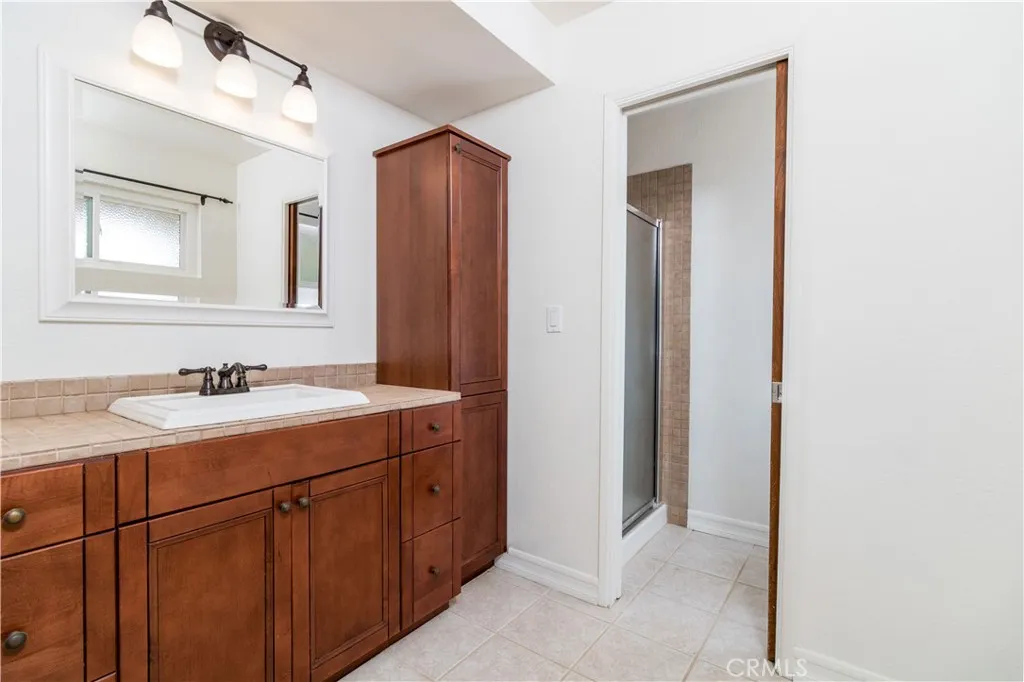 https://cdn.realtyfeed.com/cdn/127/306525341/ad1ea8497433d3560481dad7a49d50af.webp