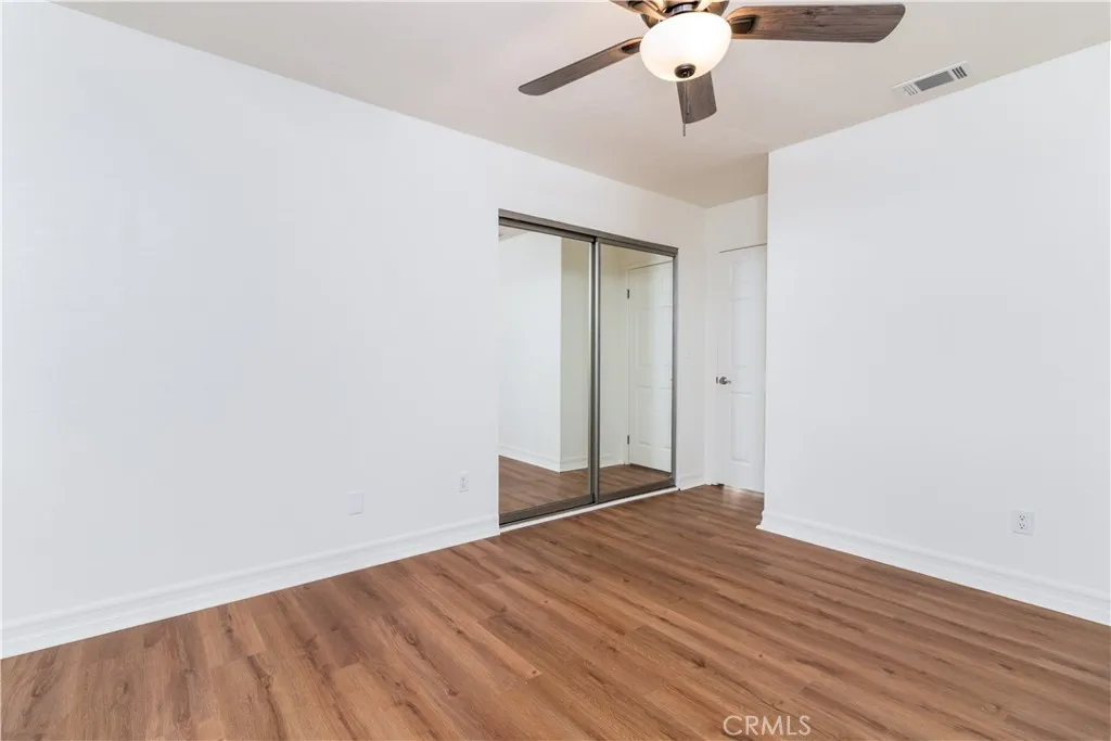 https://cdn.realtyfeed.com/cdn/127/306525341/c4dcbf4bf6552ad3c894885f8aed5b67.webp