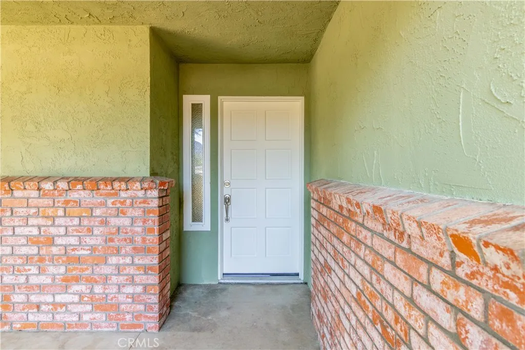 https://cdn.realtyfeed.com/cdn/127/306525341/c61e518f8e2127a7c8d4381bbca7d12d.webp