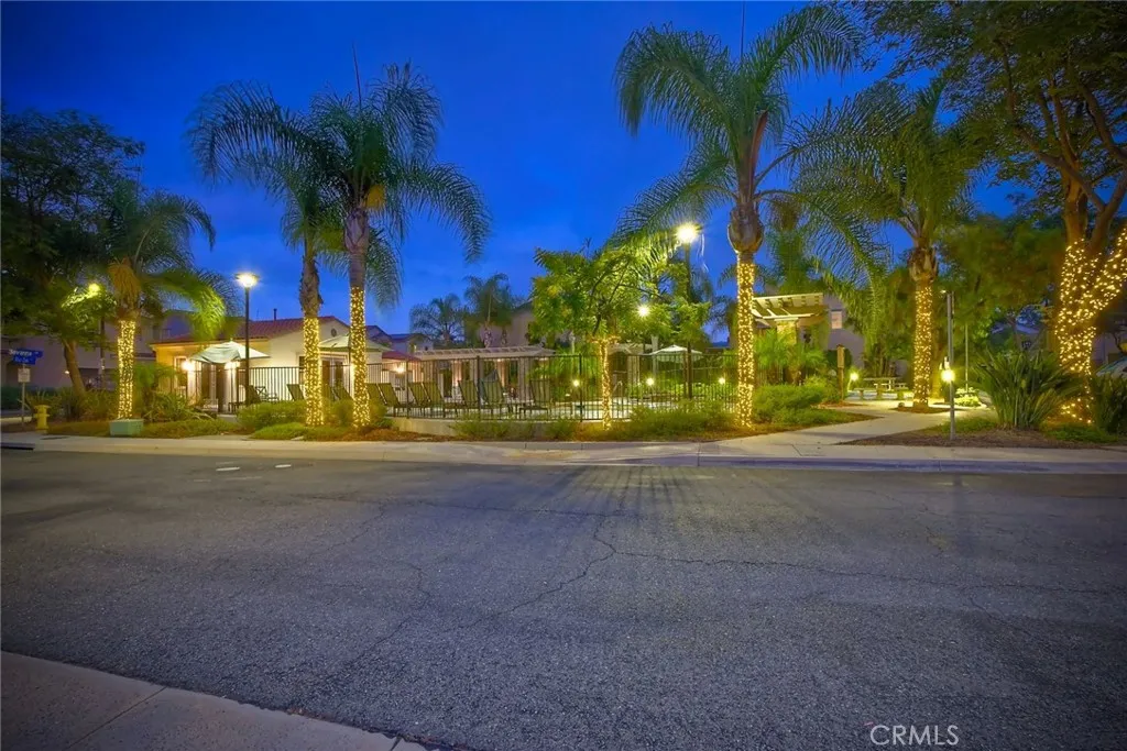 https://cdn.realtyfeed.com/cdn/127/306525346/75ba2272f2324f873269ac5f017a2280.webp