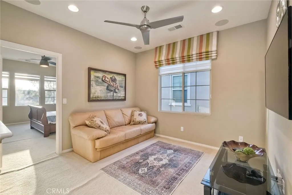 https://cdn.realtyfeed.com/cdn/127/306525346/f82e90db34c568c1a21430064ddd9633.webp