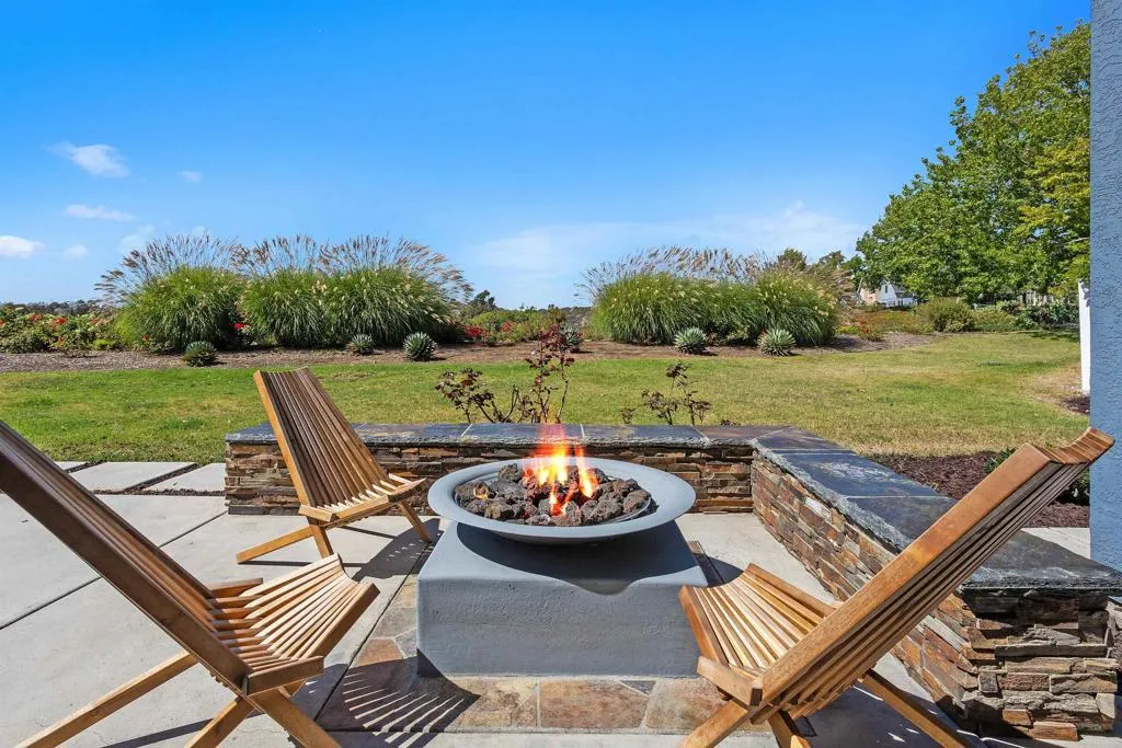 https://cdn.realtyfeed.com/cdn/127/306525359/78ebfe7f4e2c9e01459ce4331799cd1d.webp