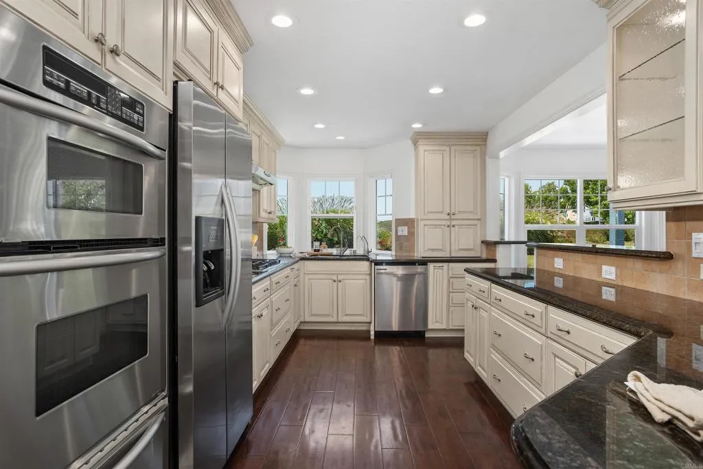 https://cdn.realtyfeed.com/cdn/127/306525359/c7ead950a2af07c25f3d053be25470ba.webp