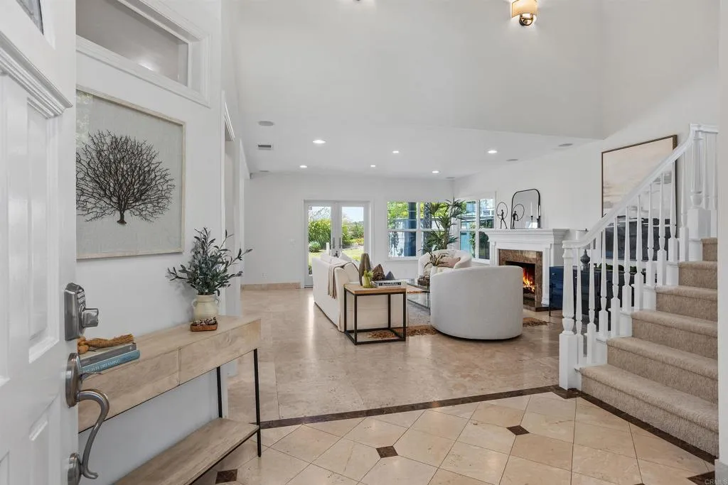https://cdn.realtyfeed.com/cdn/127/306525359/ecda9263a0871d95a4b654380d5f1b46.webp