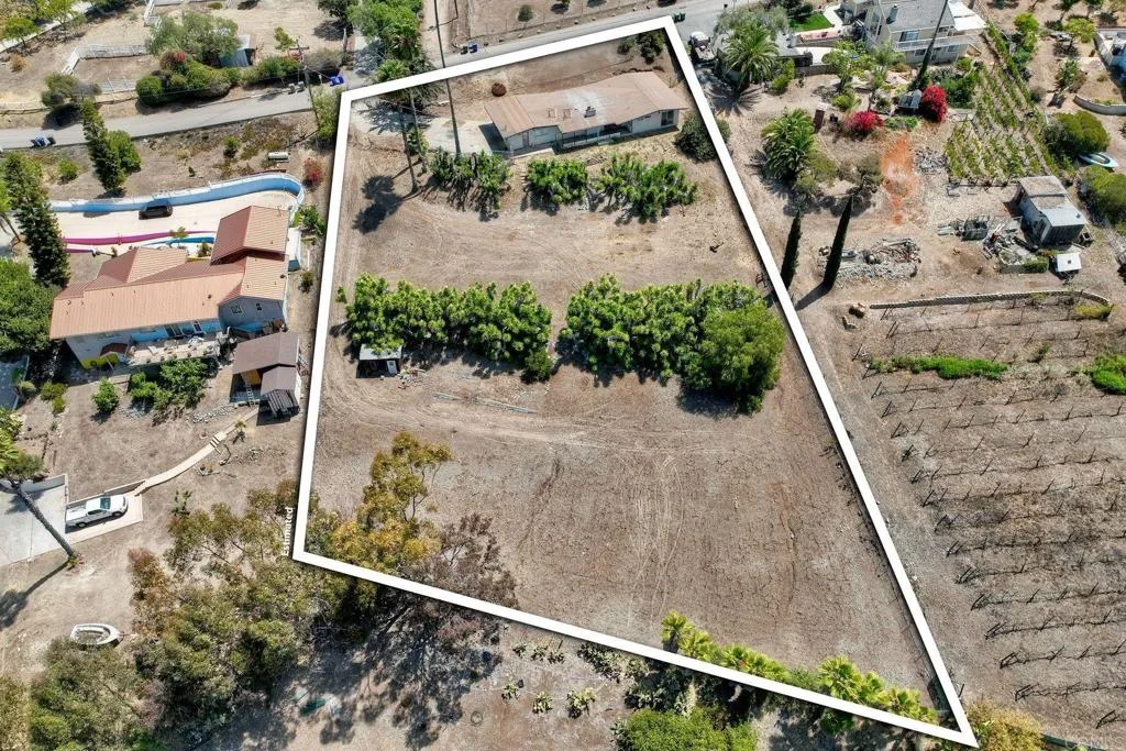 https://cdn.realtyfeed.com/cdn/127/306525361/01e759b2ec670a5d2a98f036fbfd0854.webp