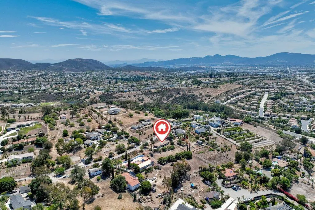 https://cdn.realtyfeed.com/cdn/127/306525361/7aa1ceb848871f74144f167c2367bb88.webp