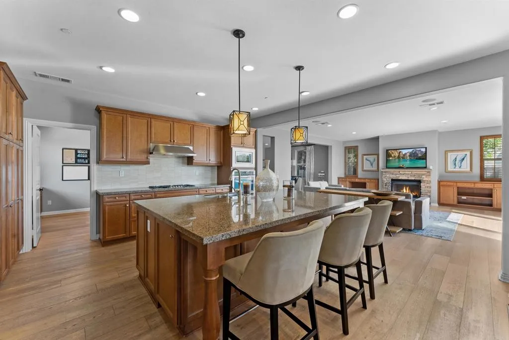 Photo #11: PTP2506438 Listing: Photo #11