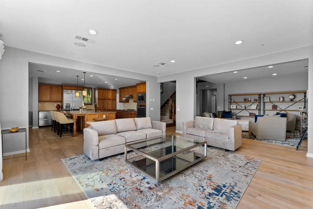 Photo #9: PTP2506438 Listing: Photo #9
