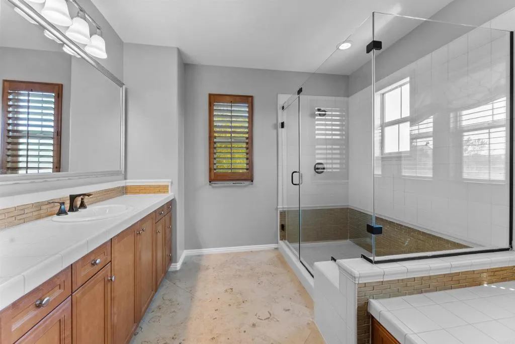 Photo #33: PTP2506438 Listing: Photo #33