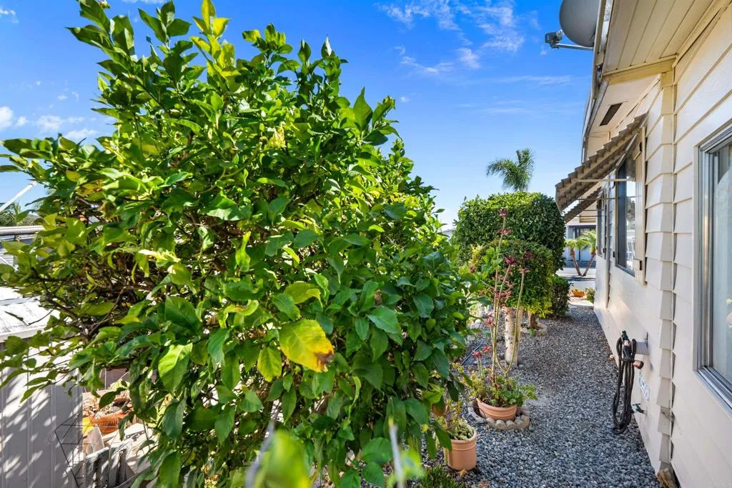 https://cdn.realtyfeed.com/cdn/127/306525472/0f2172d478f0bc04629dba7ee37cf87a.webp