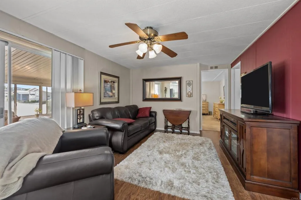 https://cdn.realtyfeed.com/cdn/127/306525472/542c95a18db09b451607f833b5b50976.webp