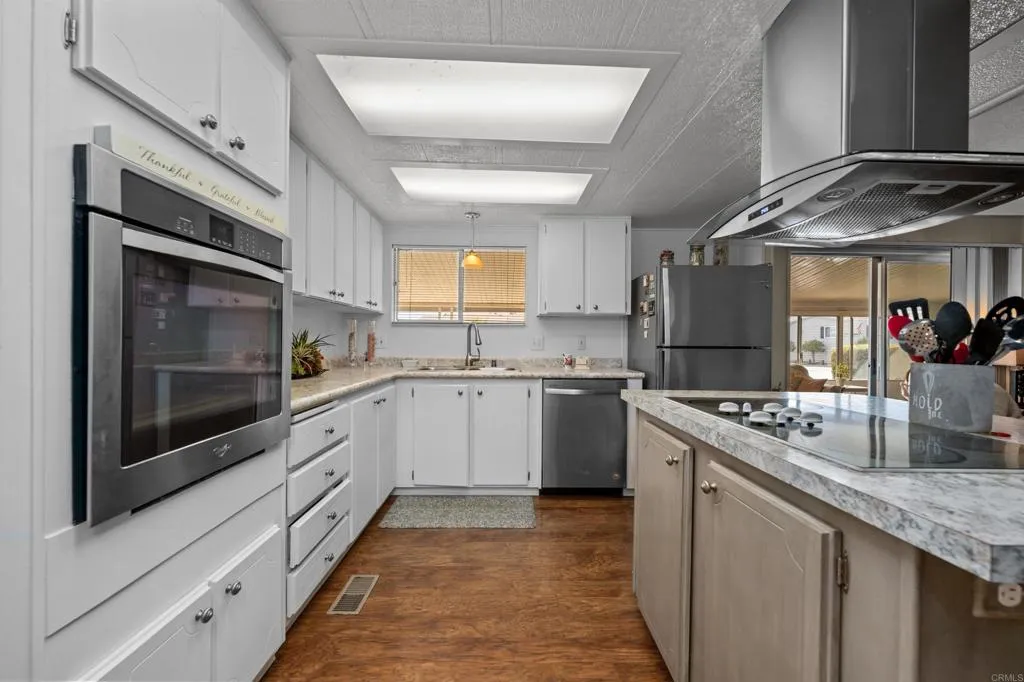 https://cdn.realtyfeed.com/cdn/127/306525472/96e2db30dc49edfa98176d765c000905.webp