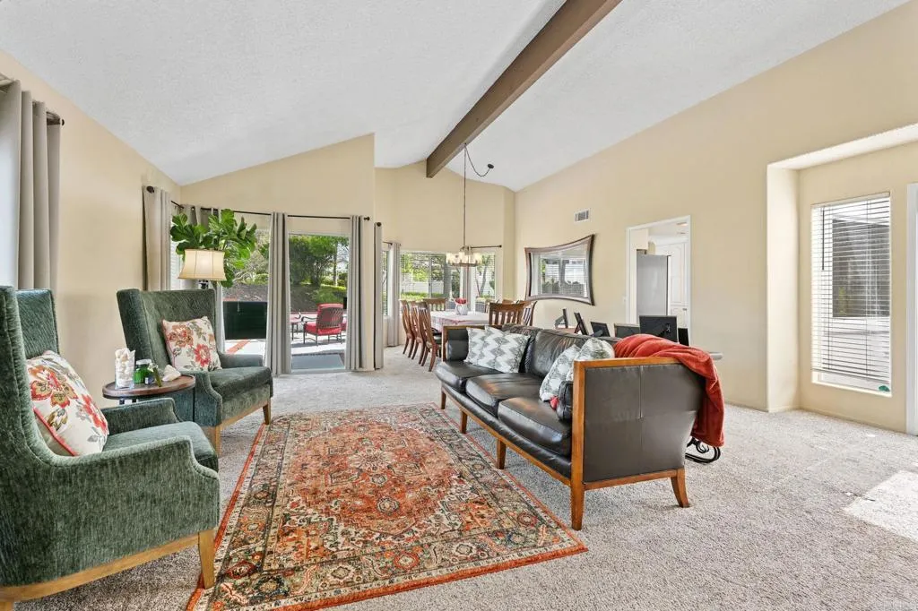 https://cdn.realtyfeed.com/cdn/127/306525480/06fa04117c801e9888cfc89bc21e68d0.webp