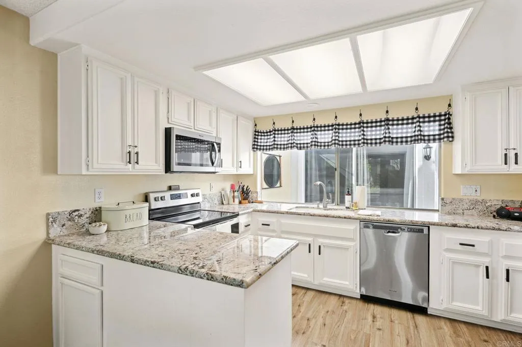 https://cdn.realtyfeed.com/cdn/127/306525480/09233e70fe6a24e0954b25cec8fea4a3.webp