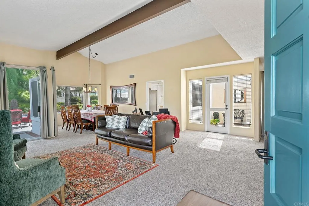 https://cdn.realtyfeed.com/cdn/127/306525480/342a46802c2ecbb67e0fd8ea27a749d9.webp