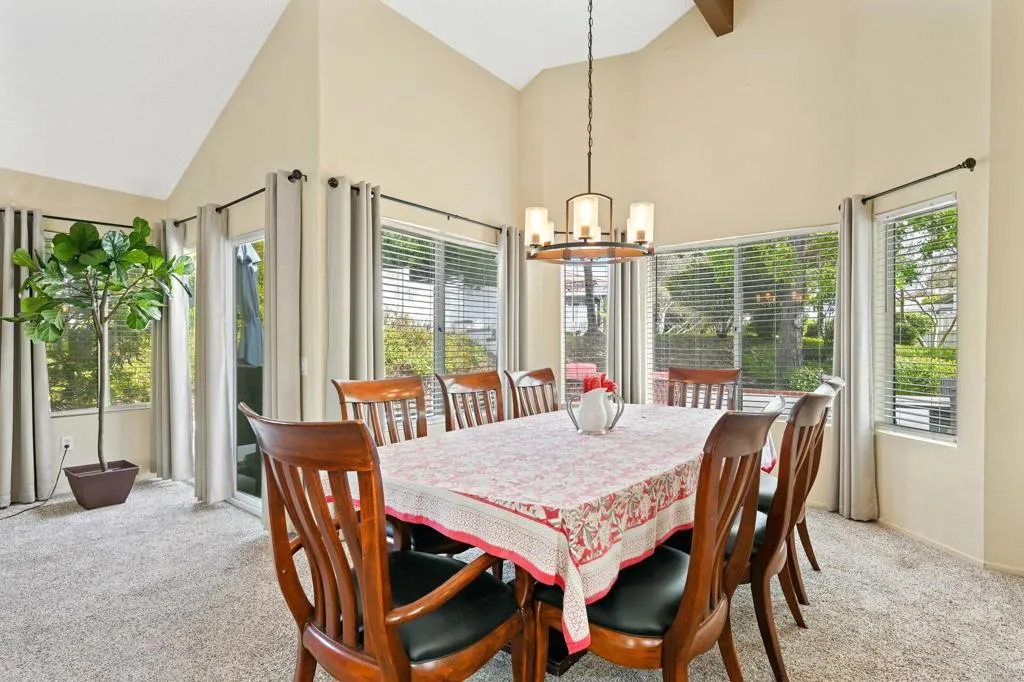 https://cdn.realtyfeed.com/cdn/127/306525480/fe9582e686eb0693c5762f19e8110d5b.webp