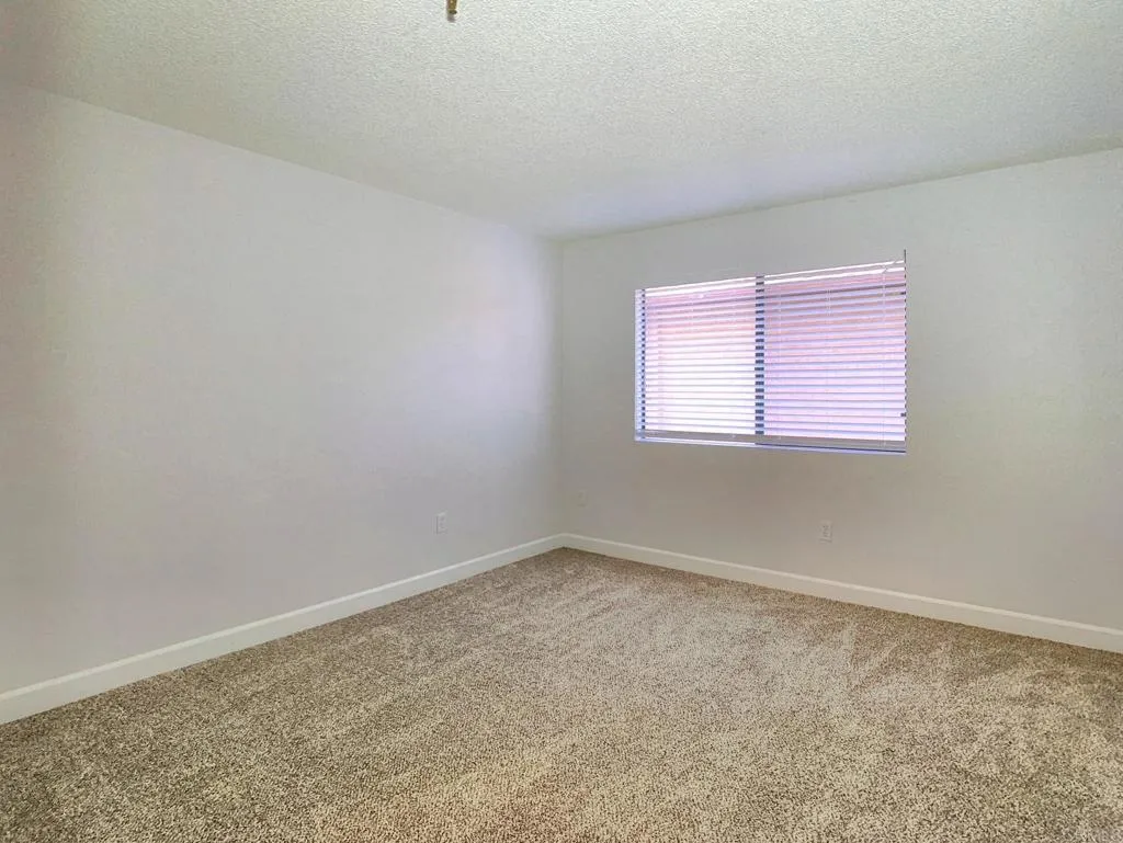 https://cdn.realtyfeed.com/cdn/127/306525484/174879d15473e4c8d5ba910377b7e6cd.webp