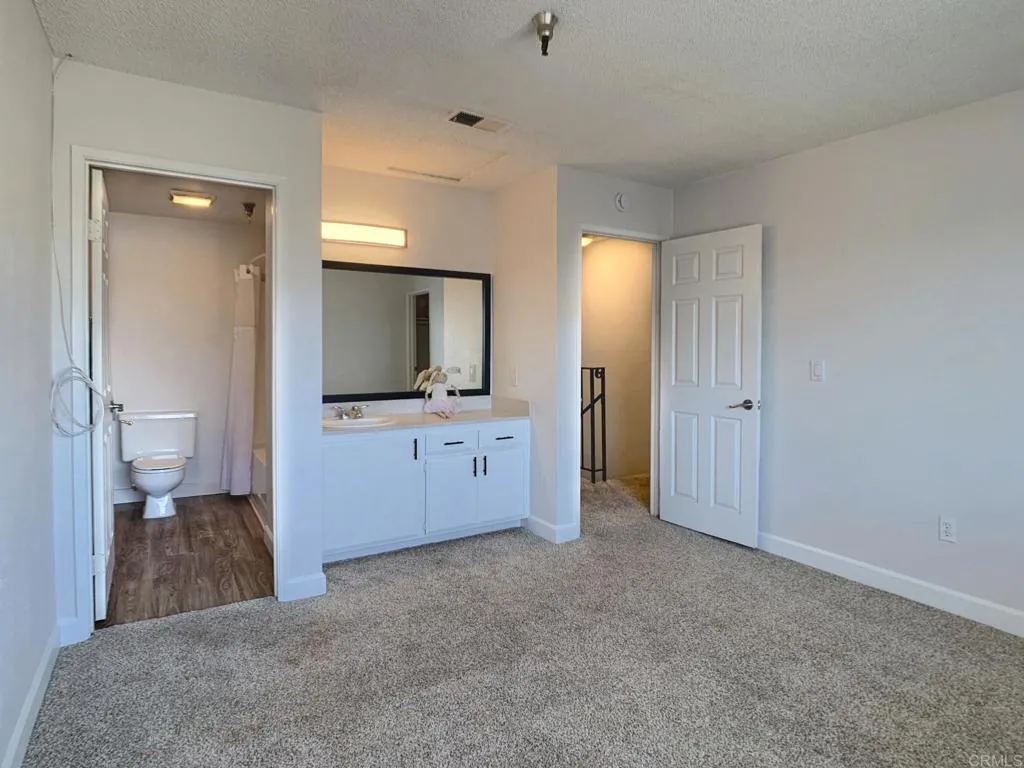 https://cdn.realtyfeed.com/cdn/127/306525484/dee8924295625b194822504726acab4f.webp