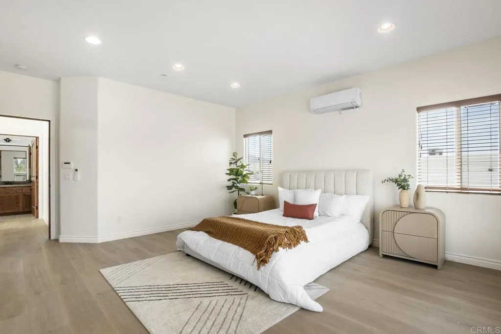 https://cdn.realtyfeed.com/cdn/127/306525511/939753ab74a9c90f5376c9847bbfa21e.webp