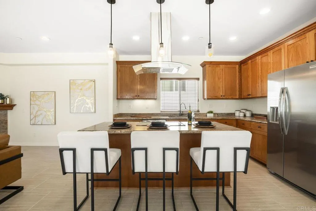 https://cdn.realtyfeed.com/cdn/127/306525511/cb54268df77648173a054577e40d23ae.webp