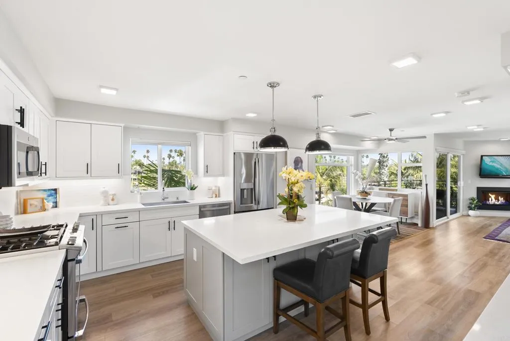 https://cdn.realtyfeed.com/cdn/127/306525546/00a5c4b5e63016d49fb005c980e84f2a.webp