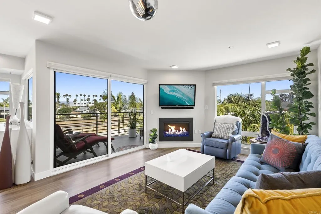 https://cdn.realtyfeed.com/cdn/127/306525546/46b00ceb8ac14b161b45b4ef441a5499.webp