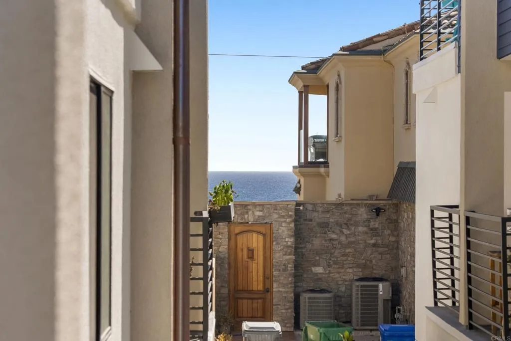 https://cdn.realtyfeed.com/cdn/127/306525546/76eb326f756fa69831f537520b3cb651.webp