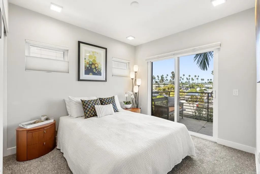 https://cdn.realtyfeed.com/cdn/127/306525546/95d1b9ec82812f75eef71a4a809ecbef.webp