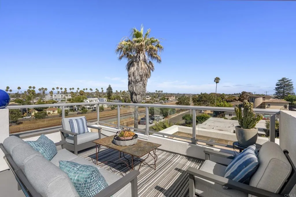 https://cdn.realtyfeed.com/cdn/127/306525546/ede5dbec8869e4011e2c3de475e96825.webp