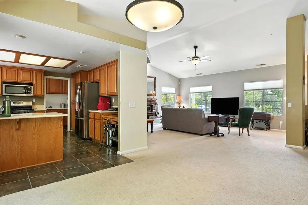 https://cdn.realtyfeed.com/cdn/127/306525569/60bbb9cf52f2c46d482253992705bd1f.webp
