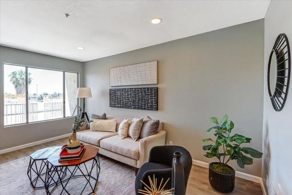 MLS: PTP2506456 Condo For Sale