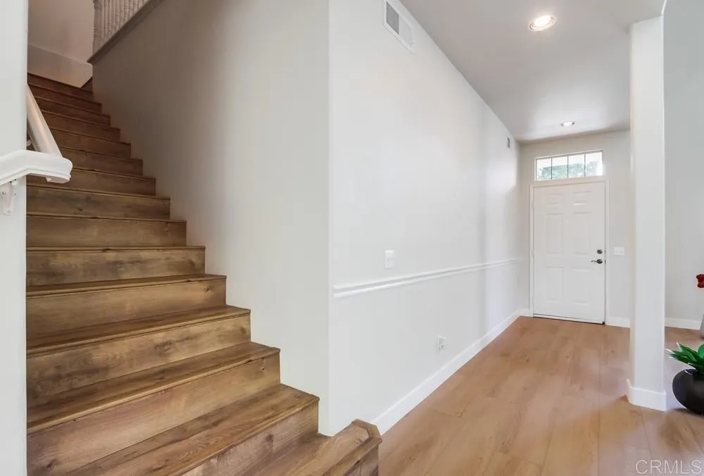 https://cdn.realtyfeed.com/cdn/127/306525802/004e0a70616e2279fd502c10691f714e.webp