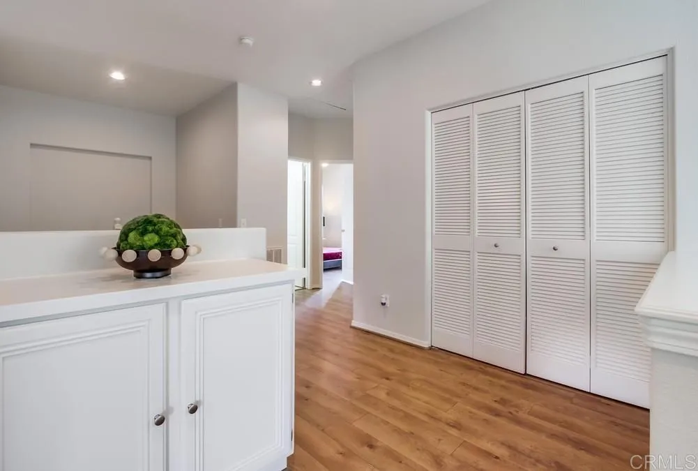 https://cdn.realtyfeed.com/cdn/127/306525802/22a12a9d08052ce53b4f130a811f514f.webp
