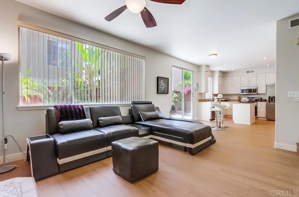 https://cdn.realtyfeed.com/cdn/127/306525802/fd2a052c2a8d1470ddde95d929025203.webp