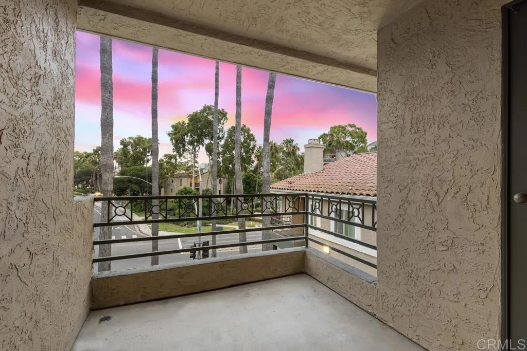 https://cdn.realtyfeed.com/cdn/127/306525824/abec56c4ef96b095a285794988a6e606.webp