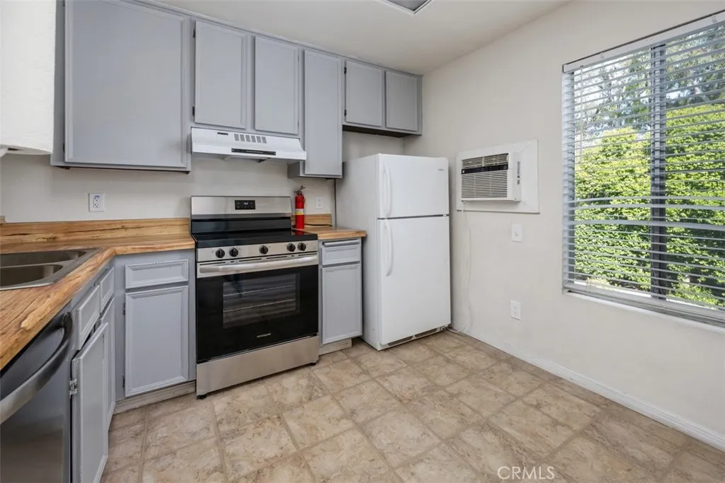 Photo #16: OC25190690 Listing: Photo #16