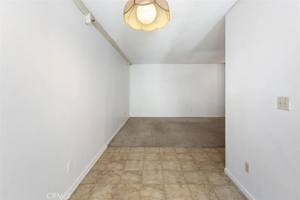 https://cdn.realtyfeed.com/cdn/127/306525879/80e5e44773ca40920f15b55ea0f66708.webp