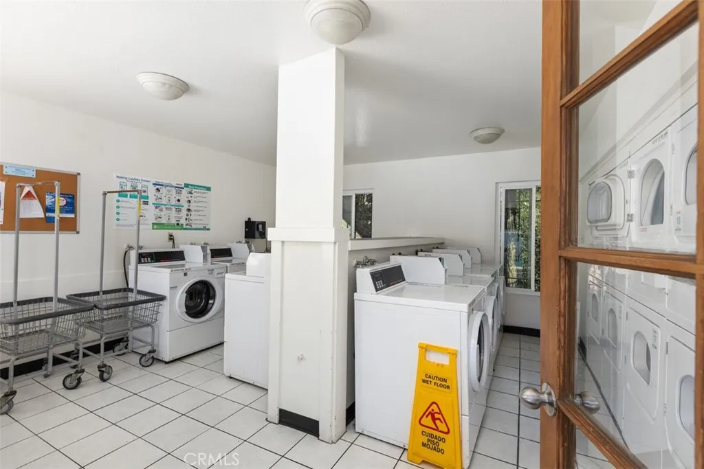 https://cdn.realtyfeed.com/cdn/127/306525879/9189760ec8e75e1e945ca430bd337db3.webp