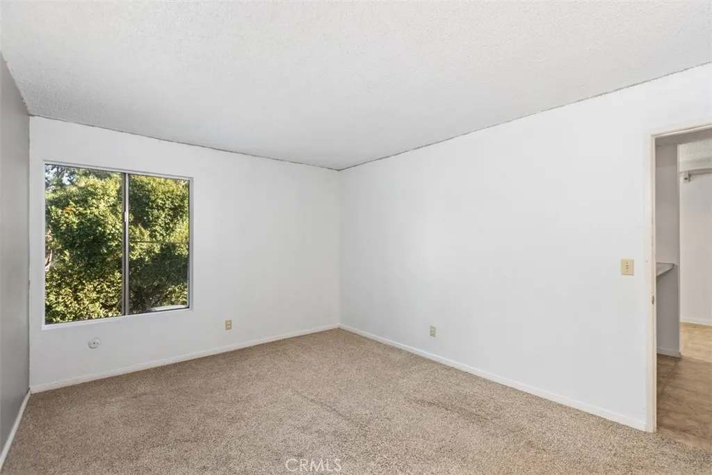 https://cdn.realtyfeed.com/cdn/127/306525879/c497ef252f549c768ca9005894ae2eb4.webp