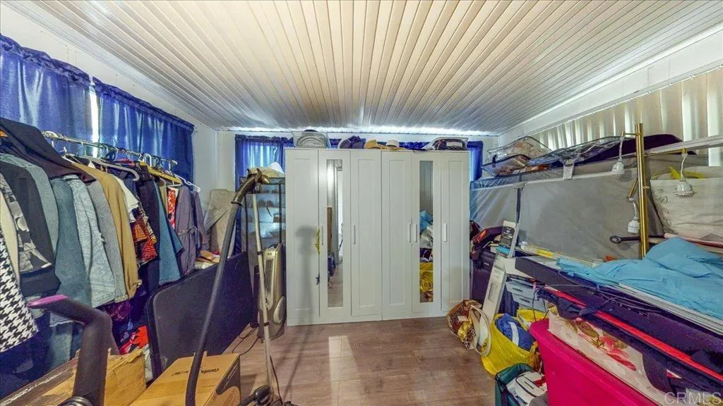 https://cdn.realtyfeed.com/cdn/127/306525965/6e84eb3599134681d2fe6f8c597d6a76.webp