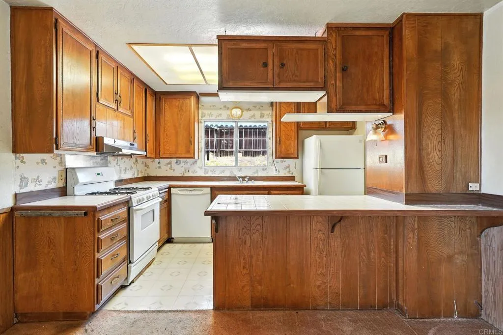 https://cdn.realtyfeed.com/cdn/127/306525998/057cfb02a8536e803e07e81b0d595f5f.webp