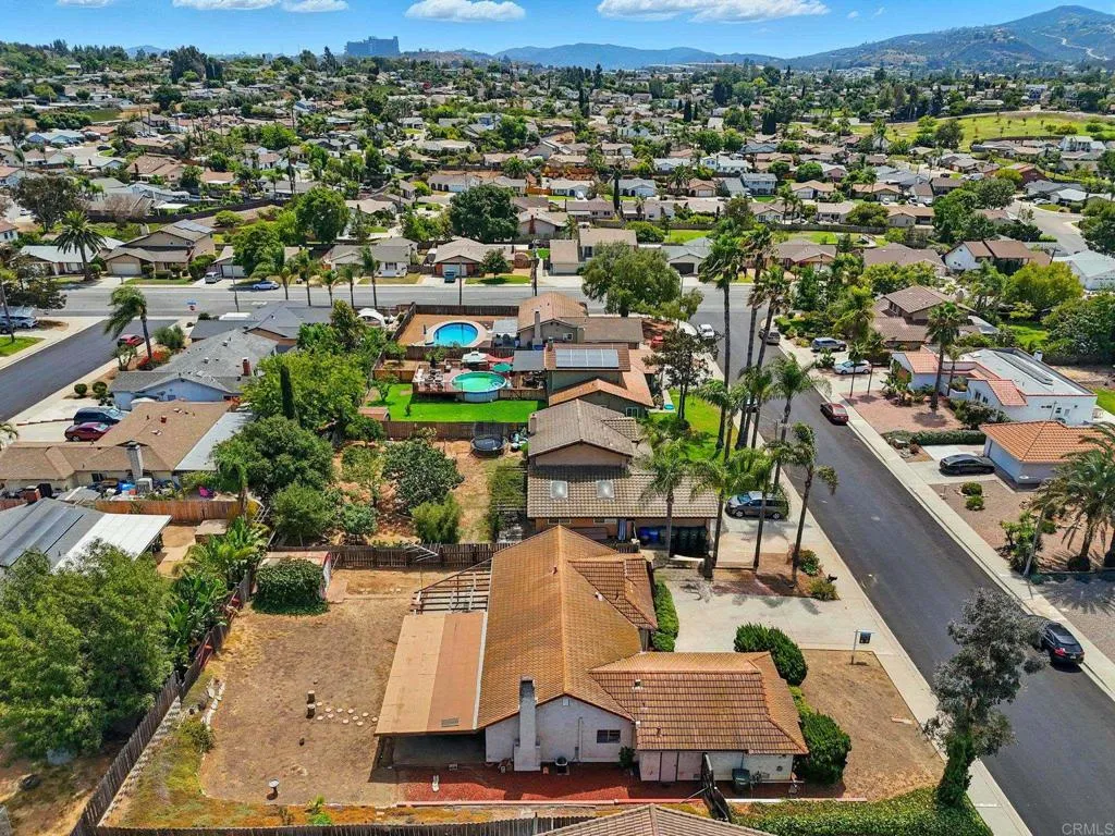 https://cdn.realtyfeed.com/cdn/127/306525998/206ea5ee76f1240dcf897a3782206b87.webp