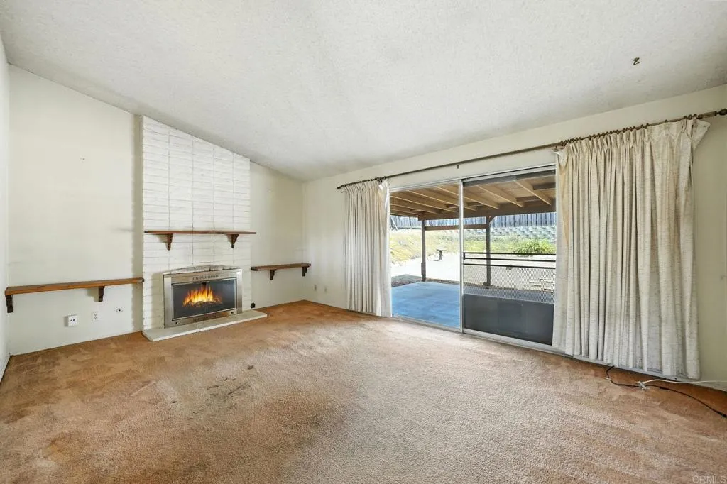 https://cdn.realtyfeed.com/cdn/127/306525998/d8ce39367a5c501504b3841524ffec34.webp