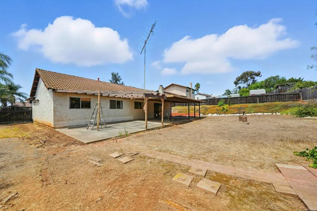 https://cdn.realtyfeed.com/cdn/127/306525998/e15492072321c4d9d93584275178842a.webp