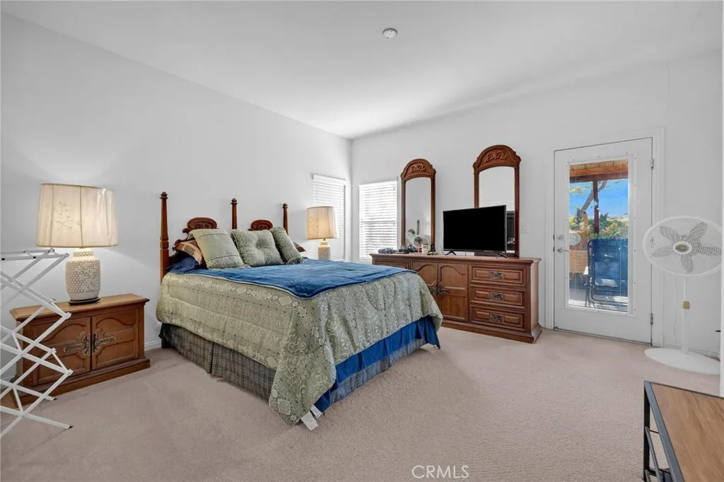https://cdn.realtyfeed.com/cdn/127/306526015/0f0a839ca051d37b933ab5c6c0365aa1.webp