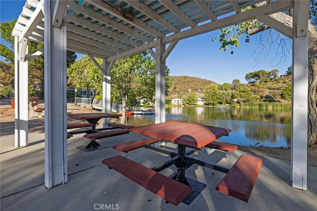 https://cdn.realtyfeed.com/cdn/127/306526015/4c1266e21c6ad594e22b2f17cf473212.webp
