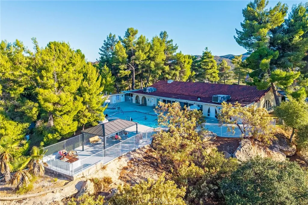 https://cdn.realtyfeed.com/cdn/127/306526015/6cb71fff3d263abe95a8dee96f409b25.webp