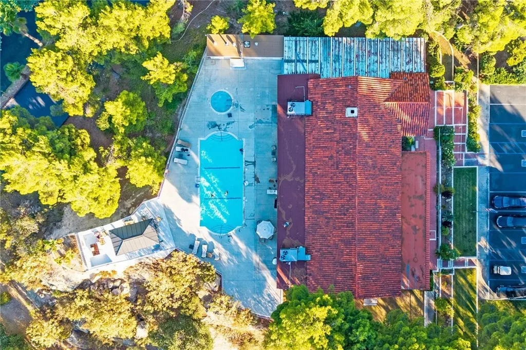 https://cdn.realtyfeed.com/cdn/127/306526015/91b2709089285df82cdb12b9020e8d74.webp